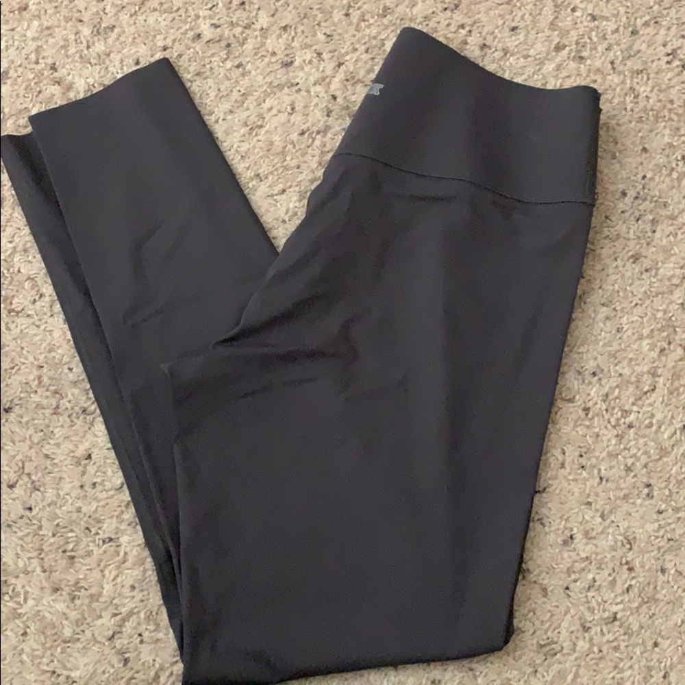 VS Pink Ultimate Legging